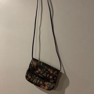 Liz Claiborne | crossbody purse